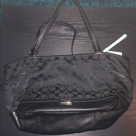 Authentic Coach purse - Picture 1 of 2